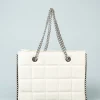 Bolso Acolchado Tachas Efecto