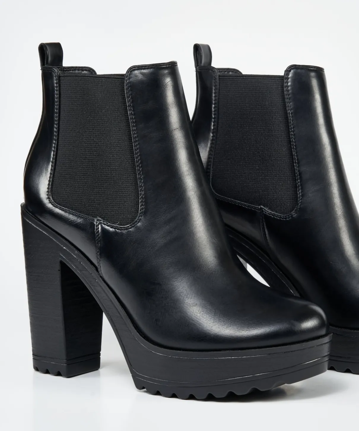 Botin Chelsea Tacón Efecto