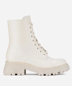 Botin Detalle Pespuntes Efecto